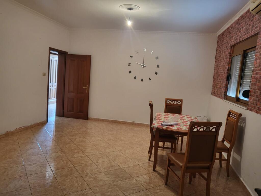 🏡 Shtëpi private me qira – Tek Vilat Amerikane