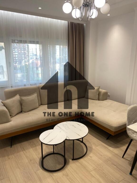 Qera 2+1+1Garazh - E sapo mobiluar / Myslym Shyre.