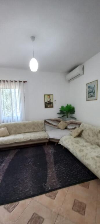 SHITET SHPTEPI PRIVATE 1-KATESHE SPITALLE DURRES