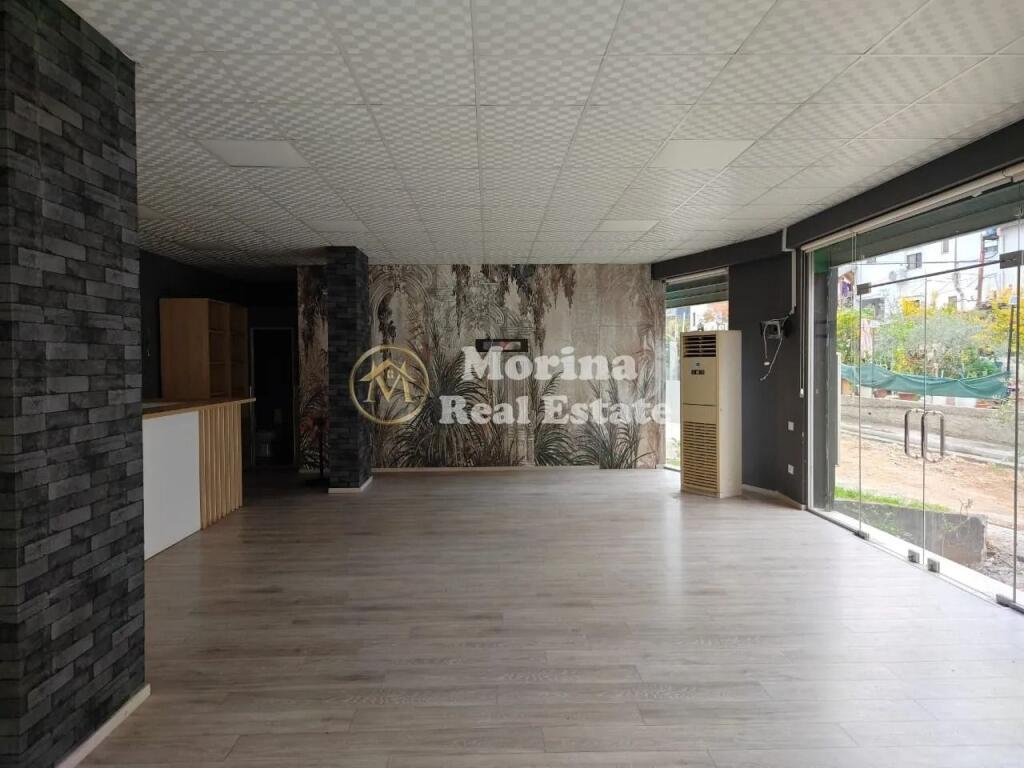 Affitto, Locale Commerciale, a Fresku, 500 euro/mese.