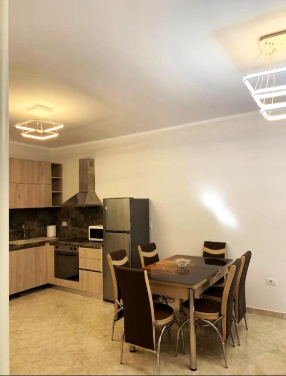 🏢Procura di Tirana, Via Haxhi Hysen Dalliu, appartamento 2+1 in affitto, arredato 700Euro