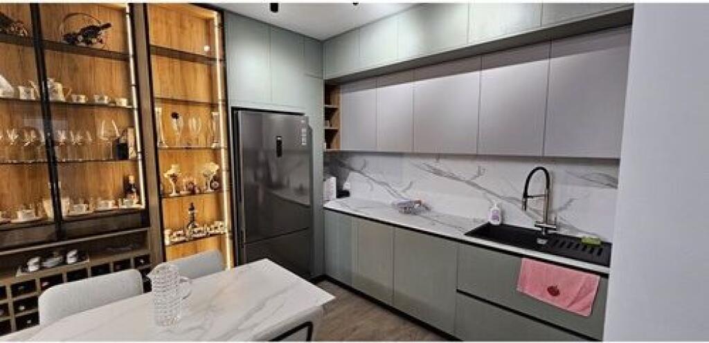 Shitet Apartament 2+1+2 ne Ali Dem