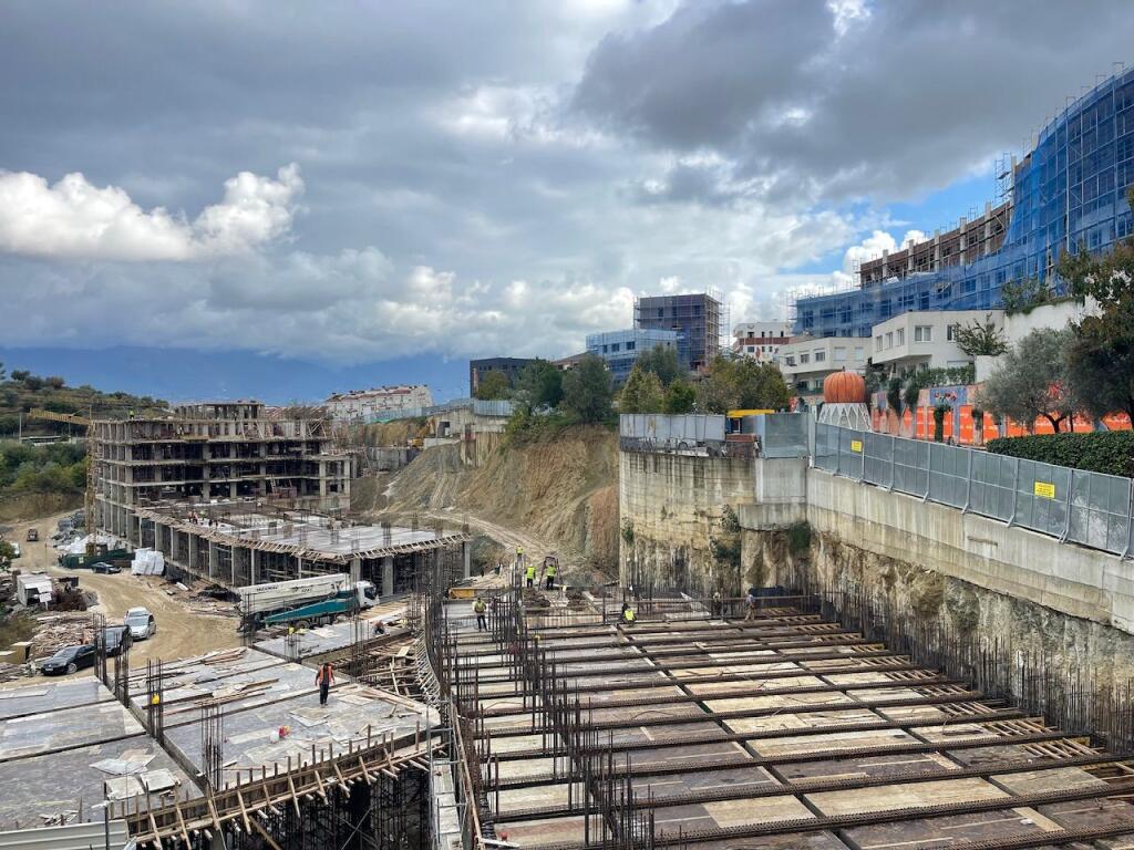 SHITET apartament 2+1 tek Rezidenca Kodra e Diellit - Lindje