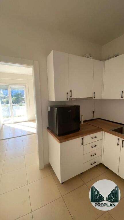 ZYRE ME QERA TEK RRUGA E KOSOVAREVE