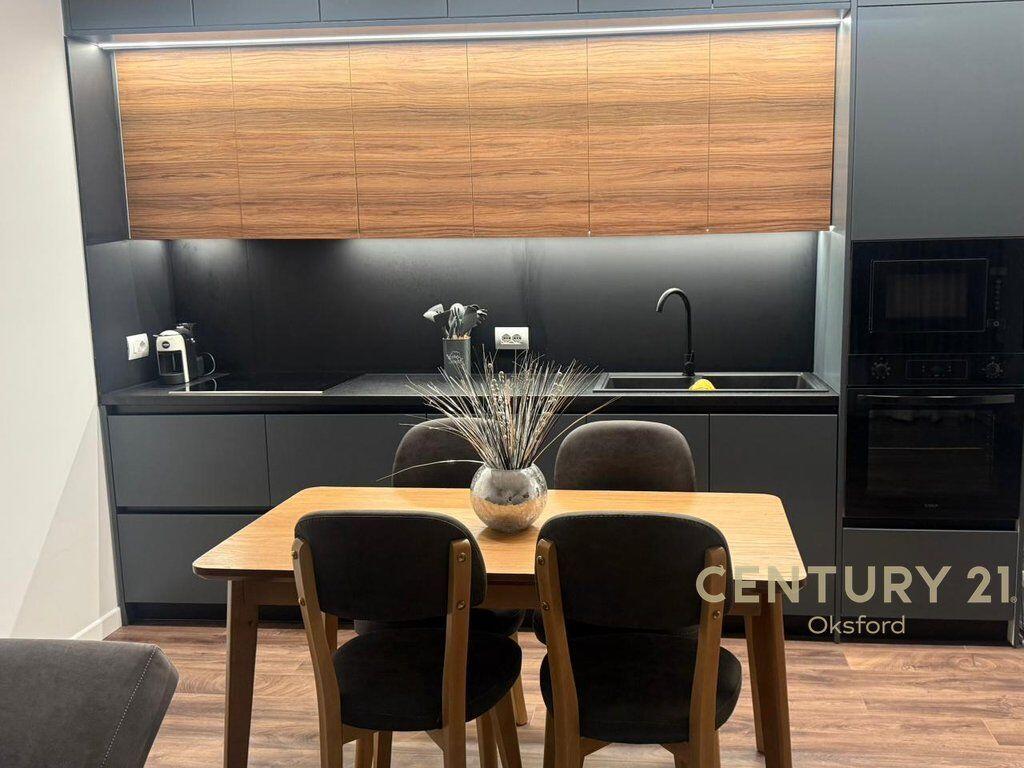 PER QIRA APARTAMENT 2+1 ME POST TE RRUGA JORDAN MISJA