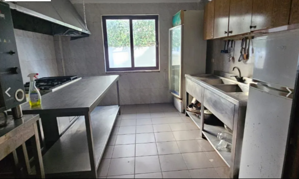 Seaside Hotel for Sale at Kavaja Rock