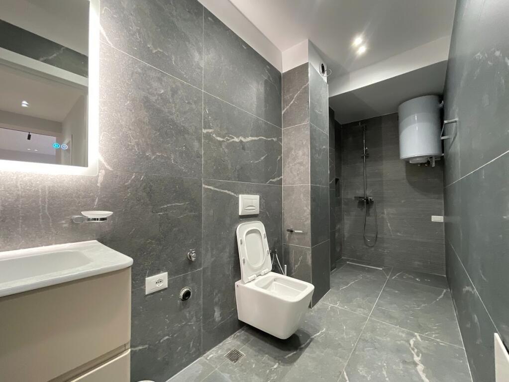 SHITET apartament 1+1 SUPER OKAZION tek Rezidenca "Kodra e Diellit"