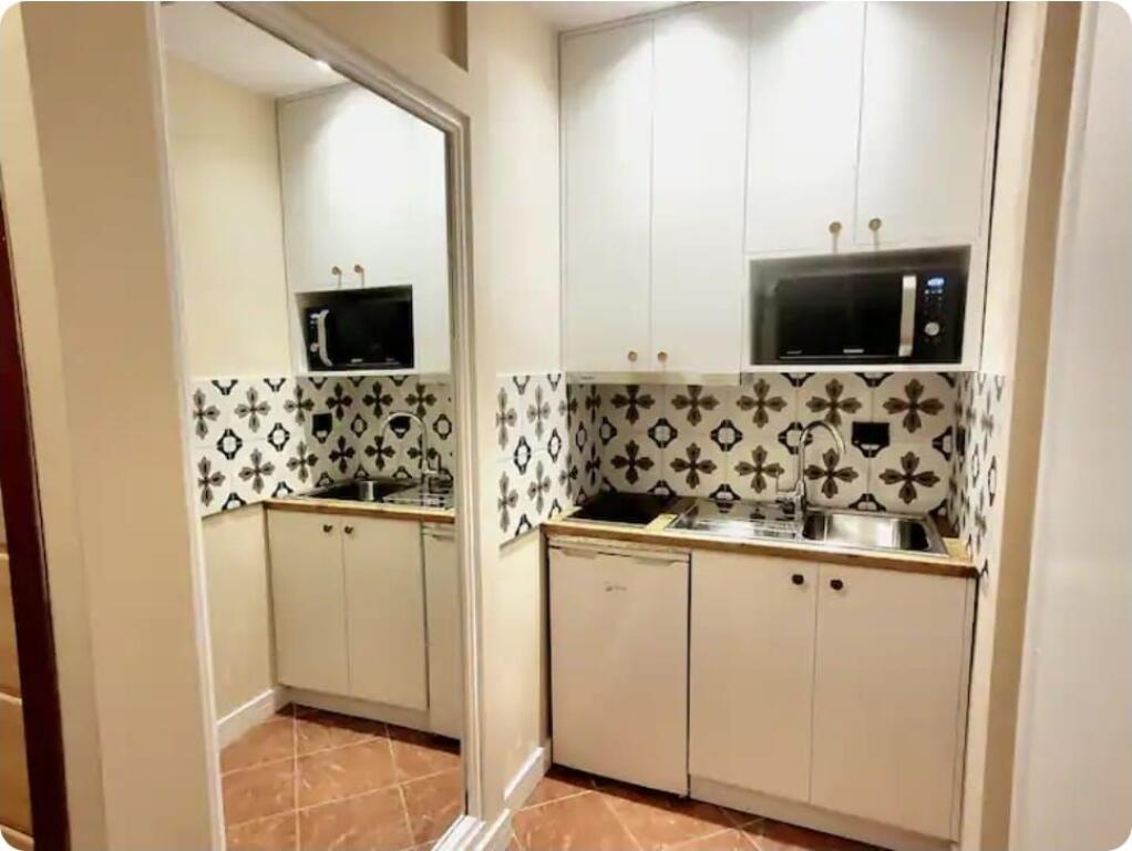 Shitet apartament 2+1+2 tek nentkatshet