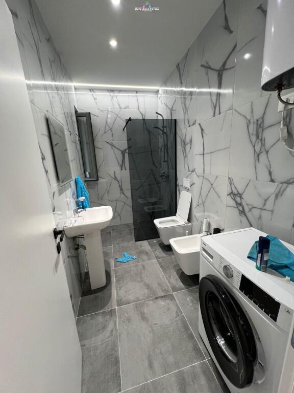 Apartament 2+1 Ne Shitje Tek Fusha e Aviacionit (ID B120744) Tirane