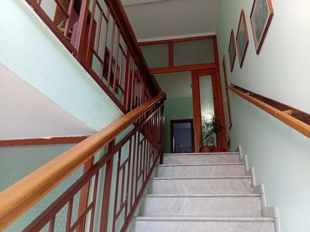 Apartament 3+1+2,Rruga Bardhyl!