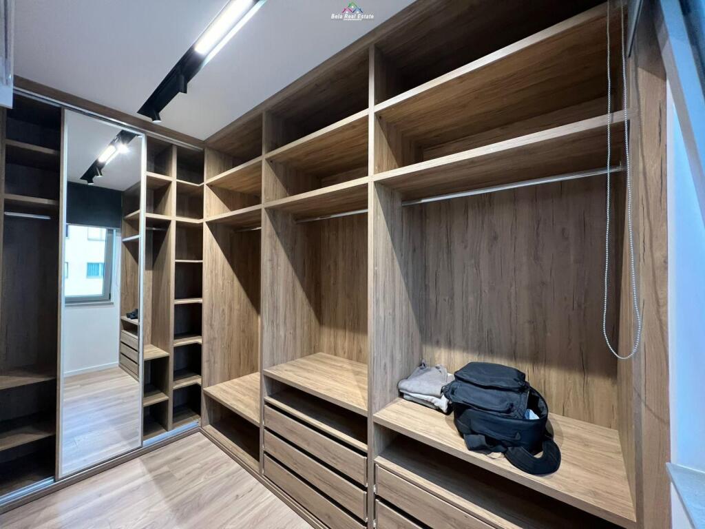 Apartament 2+1 Ne Shitje Tek Fusha e Aviacionit (ID B120744) Tirane