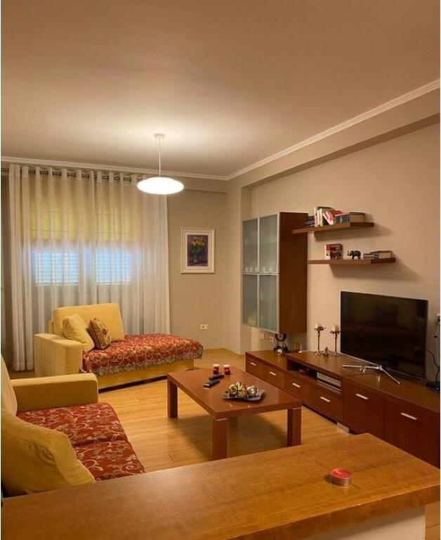 Apartament 3+1+2 me Qira – Myslym Shyri, Tiranë