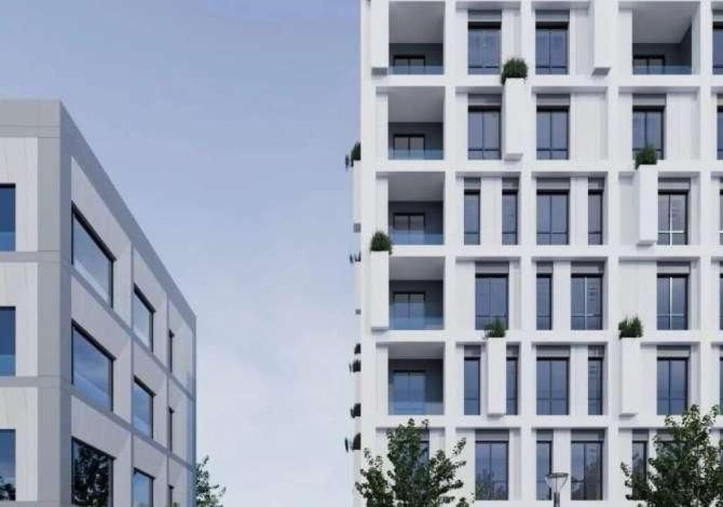 Shitet Apartament 2+1 Laprake