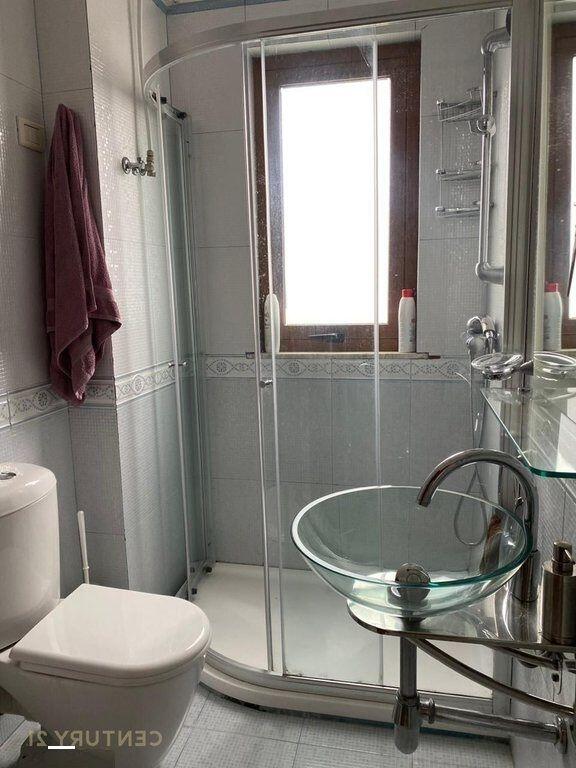 Jepet me Qira Apartamenti 3+1+2 tek Myslym Shyri