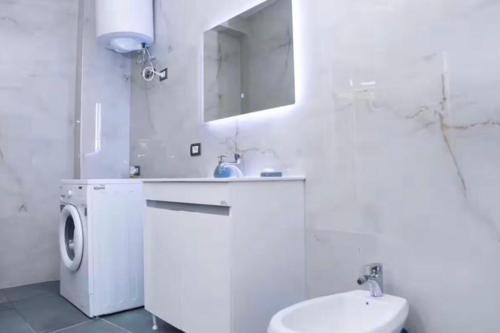 Apartament 2+1 me qira – 100 m², Prane Rruges Siri Kodra