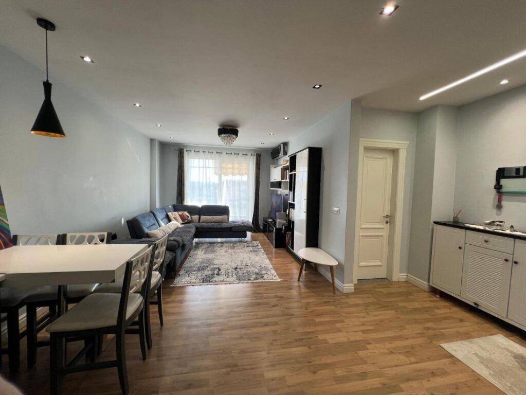 Apartament 2+1 me qira Astir