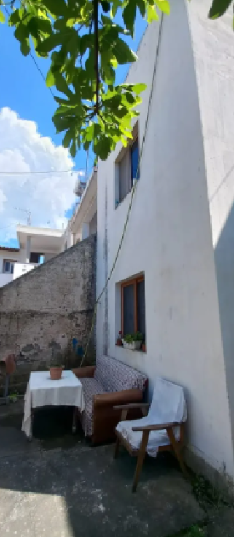 🏡 Shitet Vilë 3-Katëshe në Golem, Durrës