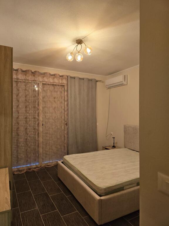 Apartament me qera 2+1+2 Pallatet Cabej