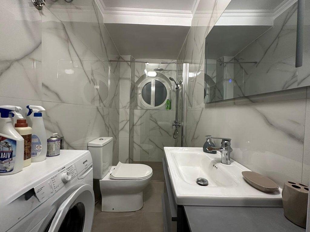 Appartamento 1+1 con possibilità di conversione in 2+1, vicino al Giardino “1 Maji” – di fronte all'Ex Esposizione 230.000 €