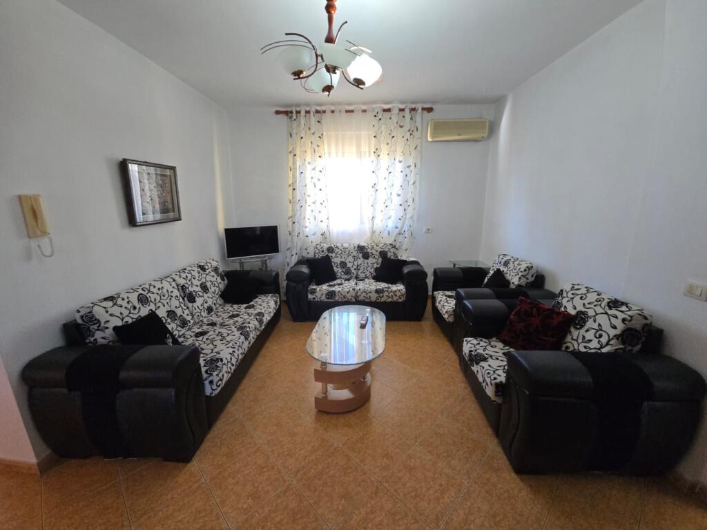 SHITET APARTAMENT 2+1+2 TEK SPITALI DURRES