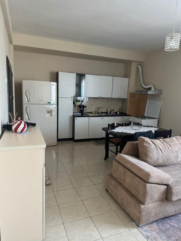 🏢Via Dibres, dopo Villa Gold, affittasi appartamento 1+1 arredato 530 Euro