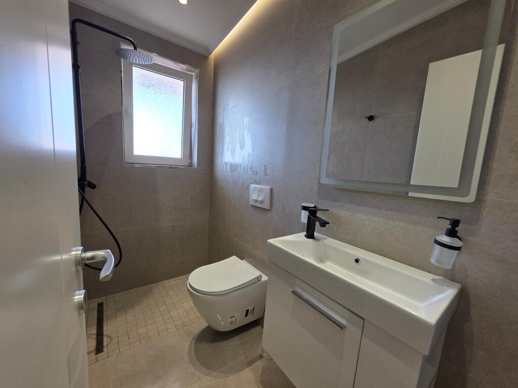 LUXURY PENTHOUSE FOR RENT 2+1+2 + PARKING SPACE + VERANDA, Kavajes Street