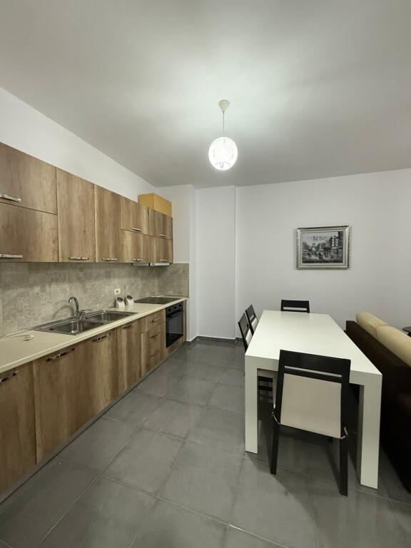 Jepet me qira: Apartament 1+1 | Porcelan