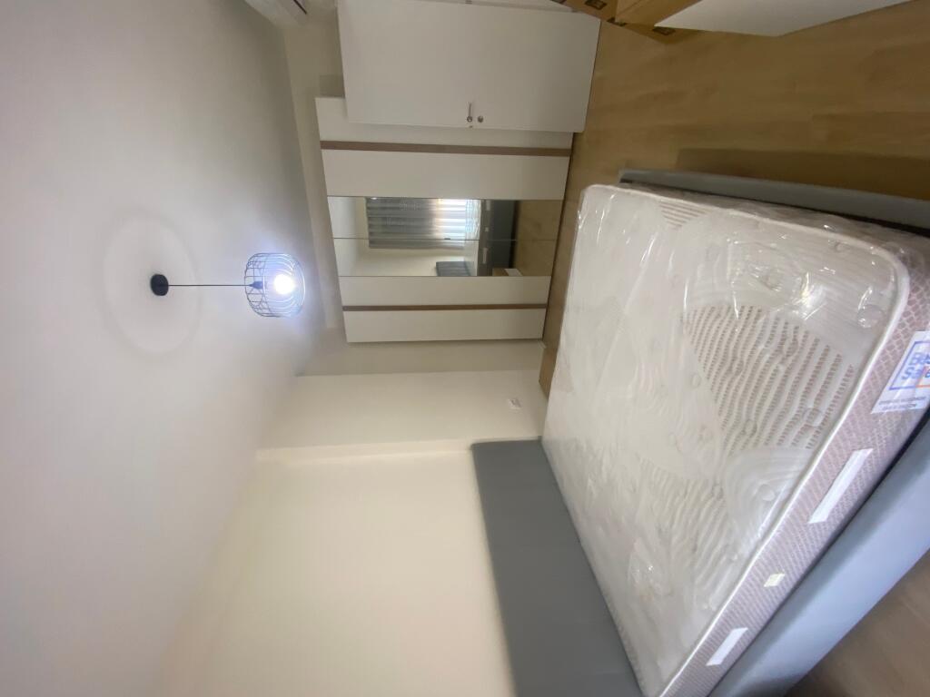 1+1,pallat i 2025,i mobiluar te shkolle e kuqe,cmimi 600 euro