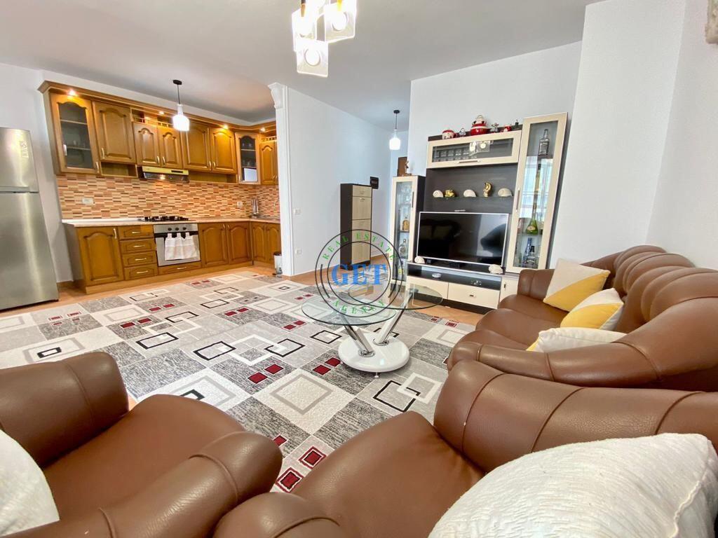 Shitet, Apartament 2+1, Vollga Pamje Deti Durres!