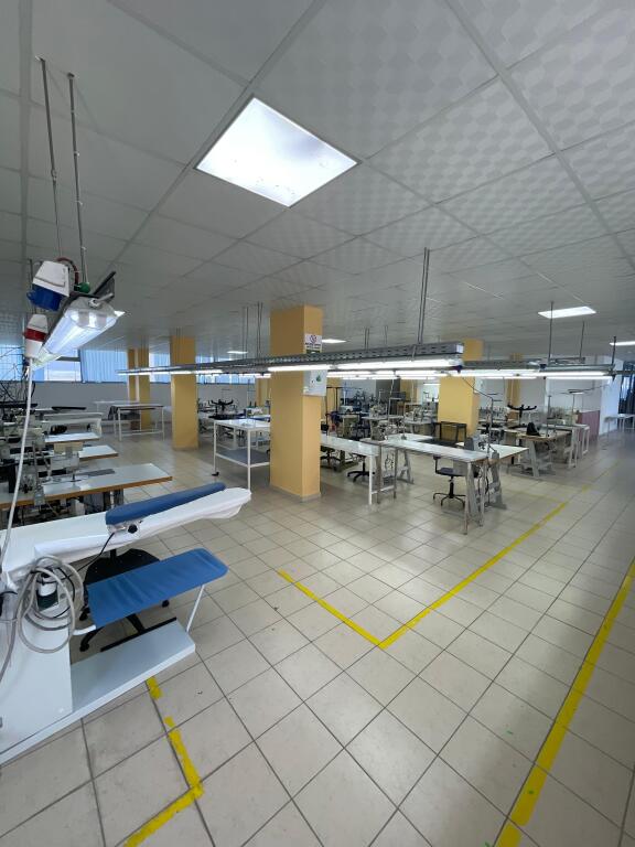 🔹 Jepet me qira ambient biznesi Rrobaqepsi 👗✂️