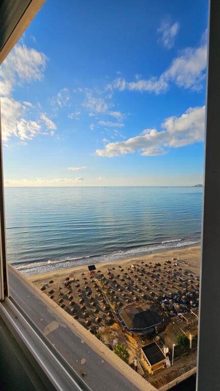 Shitet Super Apartament 1+1 Prane Shkembit Kavajes