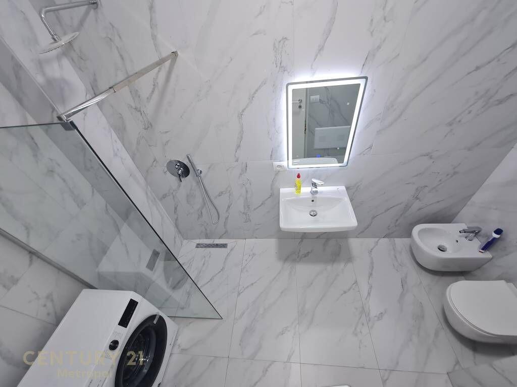 Shes apartament 1+1 te arreduar totalisht ne Rezidencen Kaimi!