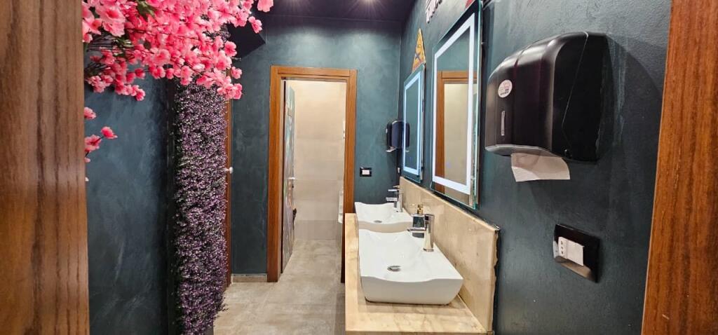 🏪 Commercial space for sale Local 130 m² Currently rented, ready for work, near the Train Station!