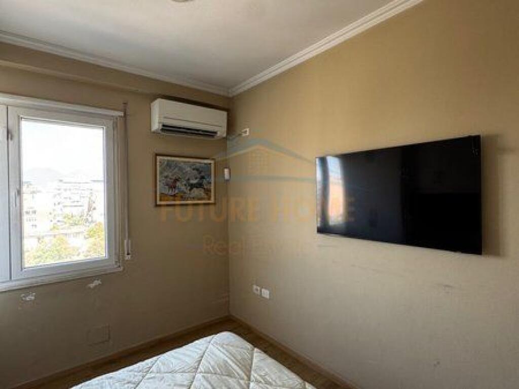 Shitet, Apartament 2+1+2, Komuna e Parisit "Niku Construction"