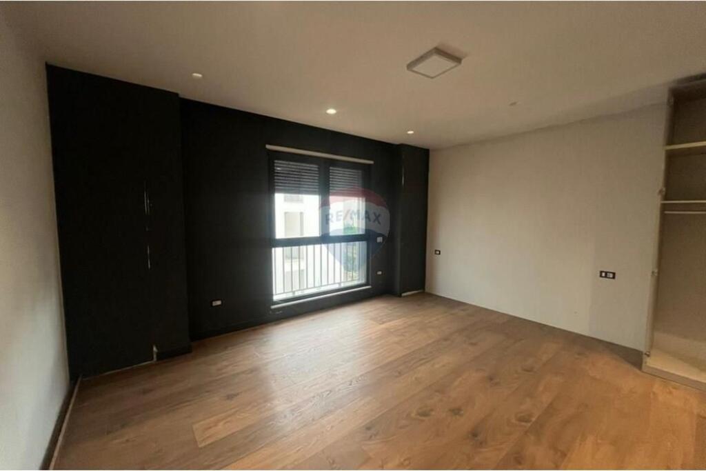 Apartment 2+1+2 for sale at the Dry Lake