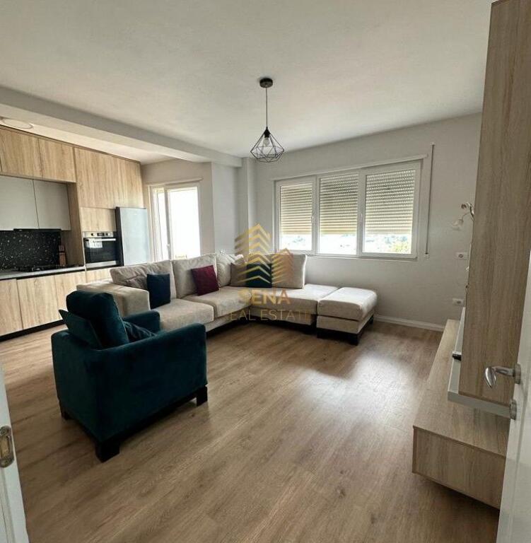 In vendita, Appartamento 2+1+2+2blk, 210.000 Euro trattabili