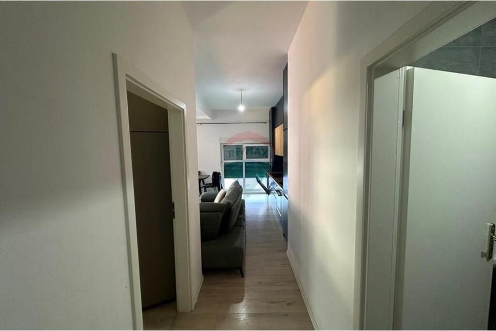 Apartament - Për Shitje - Kompleksi Mangalem