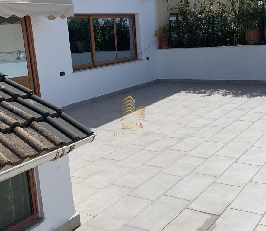 Qira, Apartament, 2+1+ Verande, Rrethrrotullimi i Ali Demit, 400 Euro/muaj