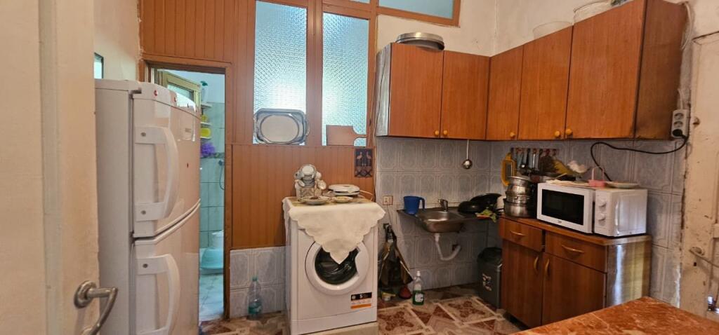 🏡 Shitet Shtëpi Private në Shijak – Mundësi e Artë për Investim ose Banesë Familjare!