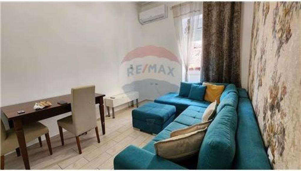 Super apartament 1+1 Rruga Sami Frasheri Prane Liqenit te Tiranes