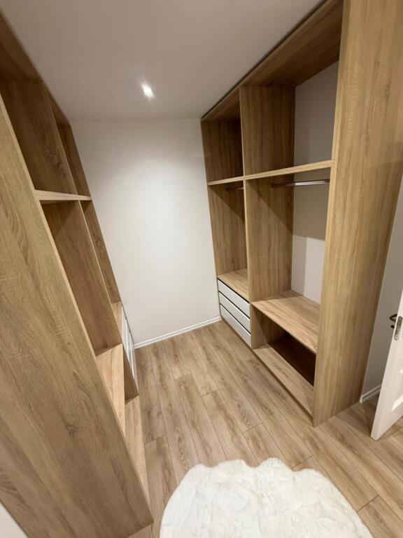 📍 Shitet Apartament 1+1 – Rruga Fortuzi, pranë Qendrës, Tiranë