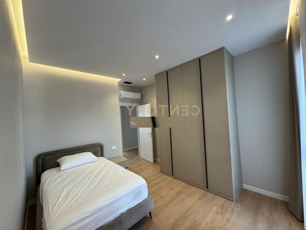 JEPET ME QIRA APARTAMENT 3+1+2 + POST PARKIMI LIQENI I THATE