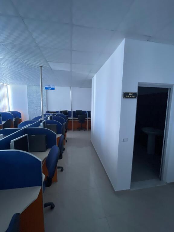 🔹 Jepet me qira ambient biznesi i dedikuar për CALL CENTER ☎️💻