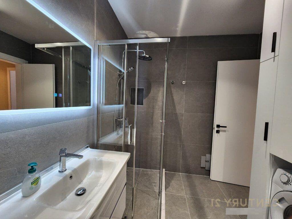 APARTAMENT PER QERA 2+1 PRANE RRUGES SE ELBASANIT