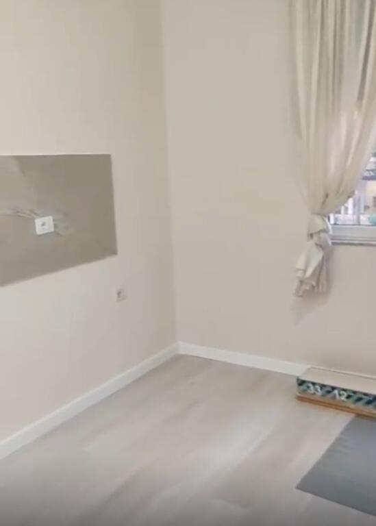 Appartamento 3+1 vuoto in affitto in Via Kavaja