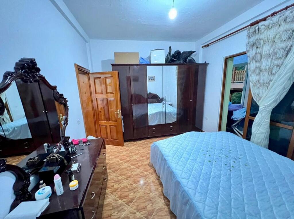 📣 SHITET VILE OKAZION 📍 Ali Dem, Prane Kompleksit Mangalem 🛣️ Rruga e "Mumajezeve" ✨