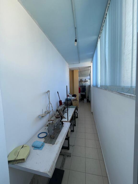 🔹 Jepet me qira ambient biznesi Rrobaqepsi 👗✂️