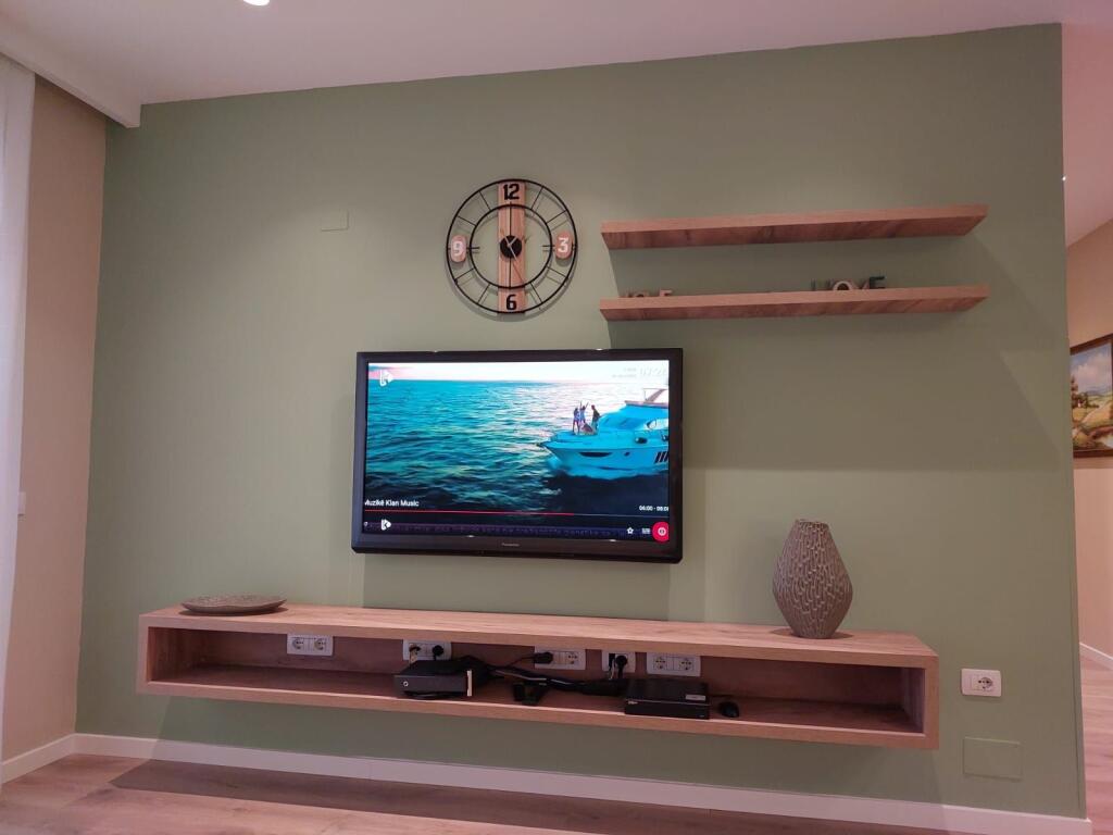 Jepet me qera apartament 2+1, 1 banjo, 1 ballkon te rruga e Elbasanit