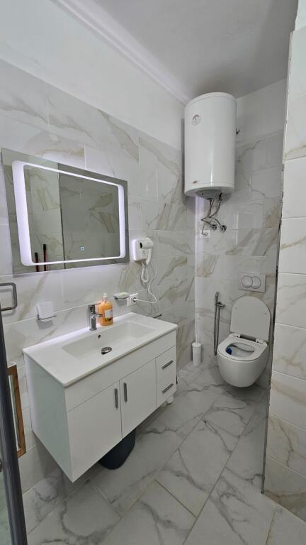 Shitet Super Apartament 1+1 Prane Shkembit Kavajes