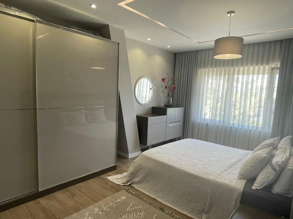 Super Dupleks 3+1+2+pishine ne shitje tek Residenza Kodra e Diellit (ID 4151148).